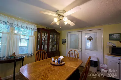 1070 27th Ne St NE, Conover, NC 28613 photo 18