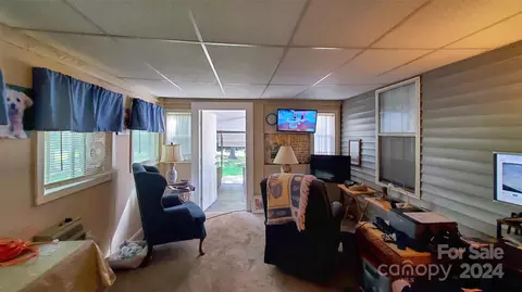 1070 27th Ne St NE, Conover, NC 28613 photo 16