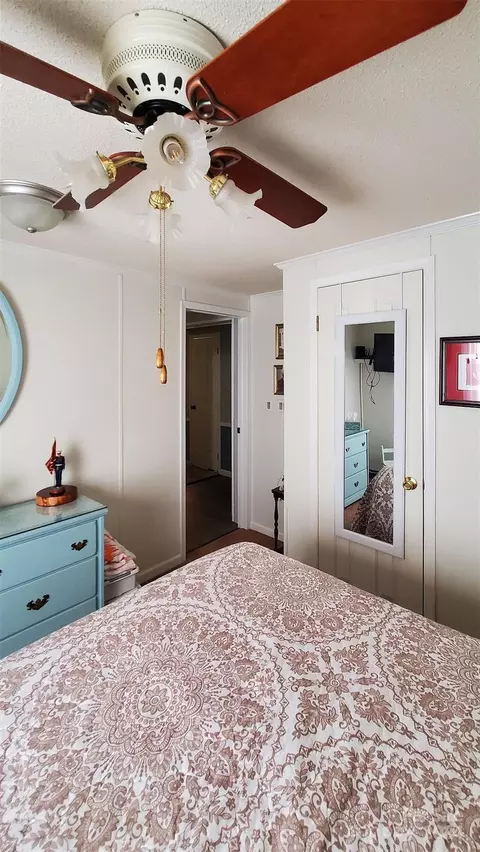1070 27th Ne St NE, Conover, NC 28613 photo 30