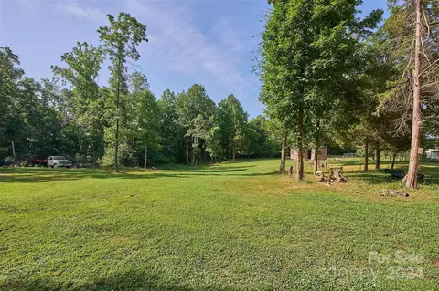 1070 27th Ne St NE, Conover, NC 28613 photo 12