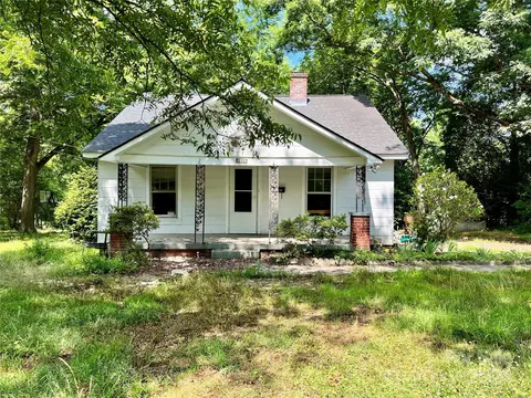 1118 Thomas Ave, Kannapolis, NC 28081
