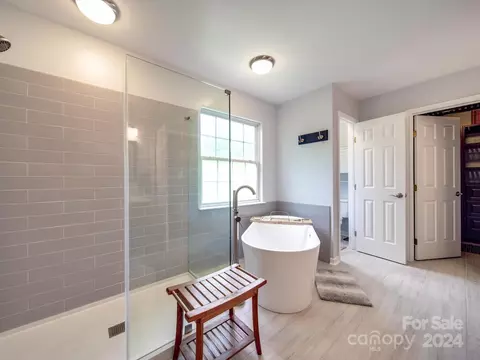 Bath - 617 Circle Trace Rd, Monroe, NC 28110 photo 5 of 6