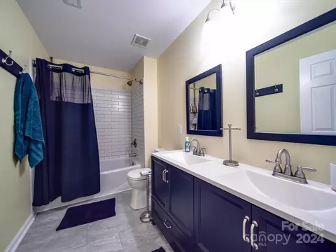 Bath - 617 Circle Trace Rd, Monroe, NC 28110 photo 6 of 6