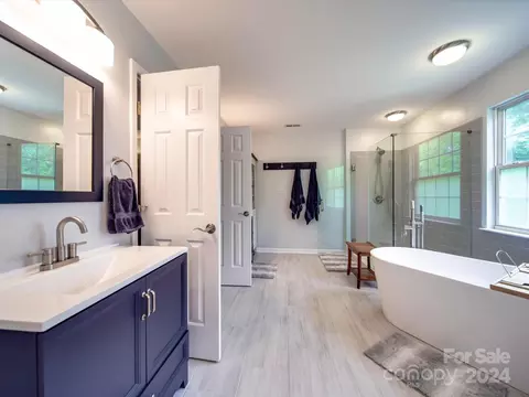 Bath - 617 Circle Trace Rd, Monroe, NC 28110 photo 3 of 6