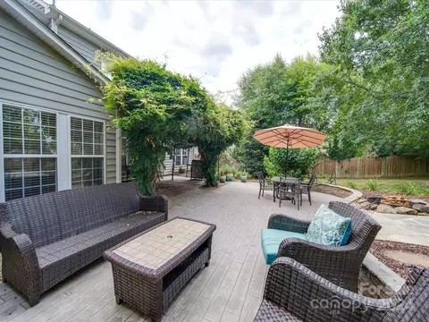 Exterior - 617 Circle Trace Rd, Monroe, NC 28110 photo 6 of 10