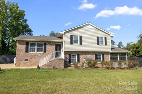 3153 Hilton Rd, Rock Hill, SC 29732