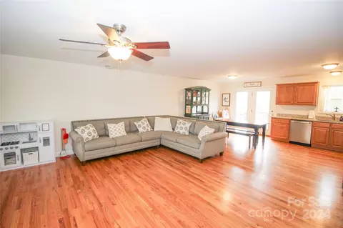 Living - 118 Stephens Dr, Morganton, NC 28655 photo 1 of 2