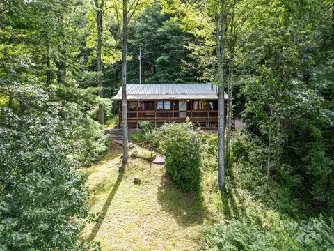 1007 Van Arrington Rd, Clyde, NC 28721 photo 4