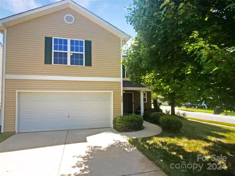 4904 Patricia Ann Ln, Charlotte, NC 28269