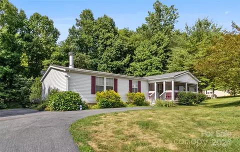 65 Fraser Hill Dr, Mars Hill, NC 28754