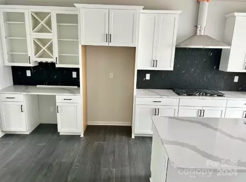 904 Mary Max Dr, Davidson, NC 28036