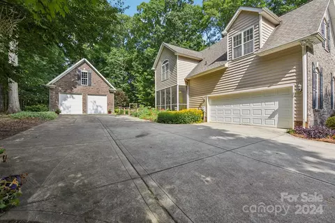 1013 Wesley Downs Rd, Monroe, NC 28110 photo 4