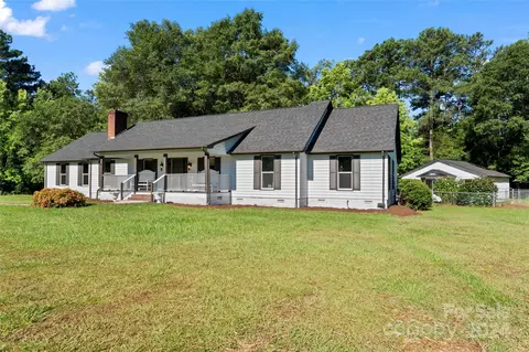 3074 Cane Mill Rd, Lancaster, SC 29720
