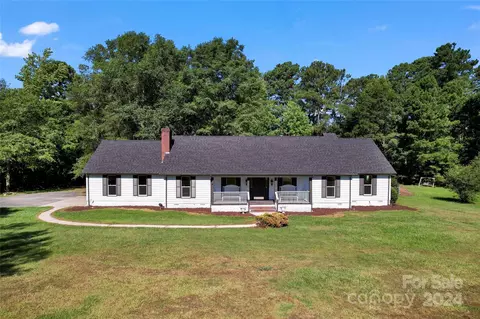 3074 Cane Mill Rd, Lancaster, SC 29720 photo 3