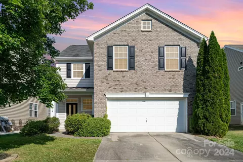 3367 Streamside Dr, Davidson, NC 28036