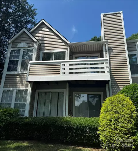9607 Vinca Cir, Charlotte, NC 28213