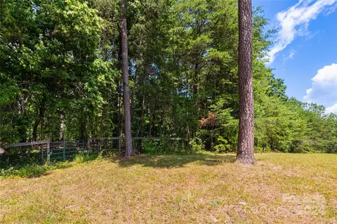 Exterior - 571 Bill Holbert Rd, Tryon, NC 28782 photo 6 of 8