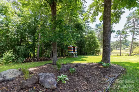 Exterior - 571 Bill Holbert Rd, Tryon, NC 28782 photo 5 of 8