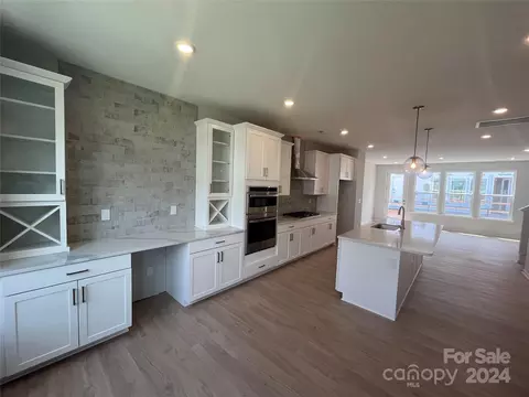 908 Mary Max Dr, Davidson, NC 28036 photo 4