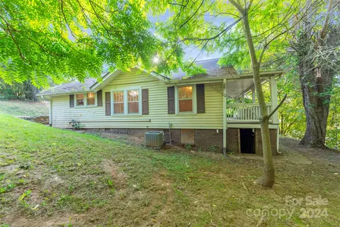 561 Emma Rd, Asheville, NC 28806