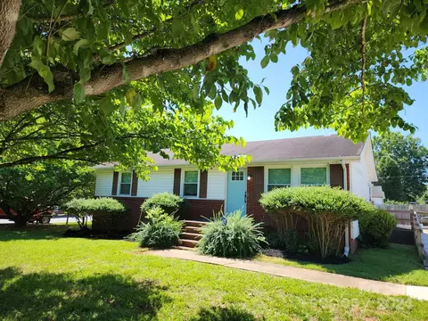 2895 Montford Nw Ave NW, Concord, NC 28027
