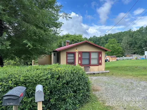918 Tinsley Rd, Brevard, NC 28712