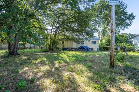 509 Elizabeth Ln, Gastonia, NC 28052