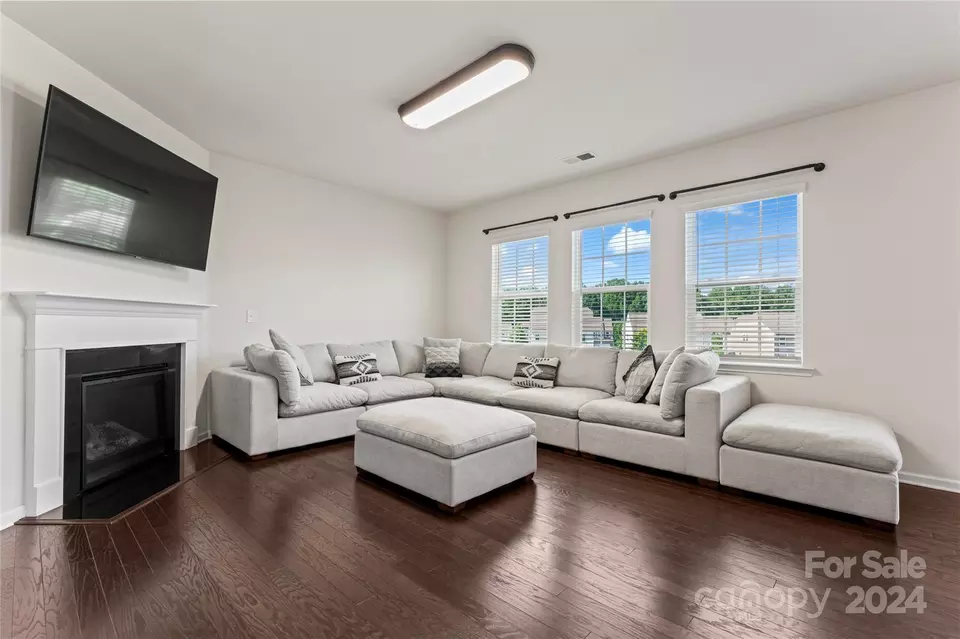  120 Mackinac Dr, Mooresville, NC 28117 photo 5