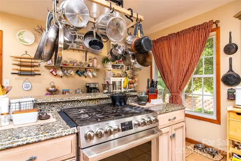 Kitchen - 57 Sunshine Acres Dr, Sylva, NC 28779 photo 2 of 4