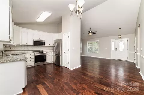 307 Bennington Dr, Stanley, NC 28164 photo 9