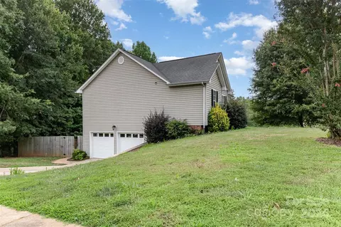307 Bennington Dr, Stanley, NC 28164 photo 29