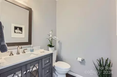Bath - 19002 Lake Breeze Dr, Cornelius, NC 28031 photo 1 of 5