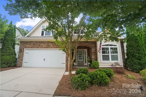 1044 Kings Bottom Dr, Fort Mill, SC 29715