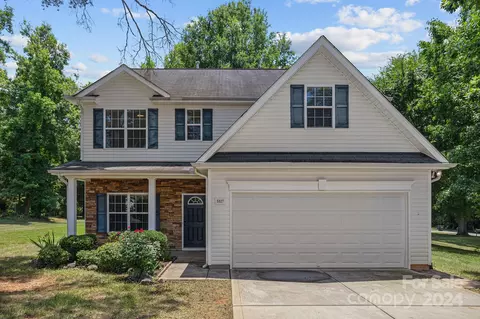 5327 Allison Ln, Charlotte, NC 28277