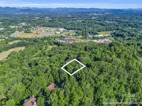 99999 Chimney Crest C9 Dr #C9, Asheville, NC 28806