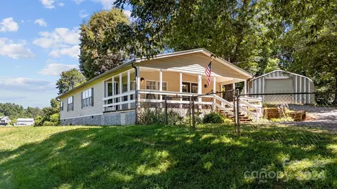 2007 Old Highway 20 Rd, Marshall, NC 28753