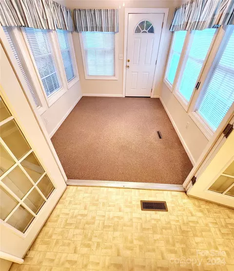 3004 Goble Rd, Hiddenite, NC 28636 photo 6