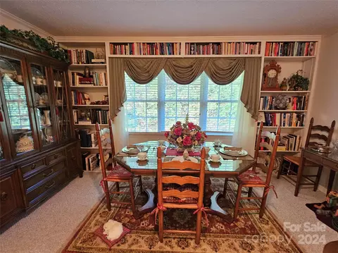 Dining - 132 Willow Ct, Bostic, NC 28018 photo 2 of 3