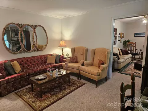 Living - 132 Willow Ct, Bostic, NC 28018 photo 2 of 4