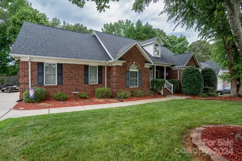 3217 Manchester Ave, Monroe, NC 28110