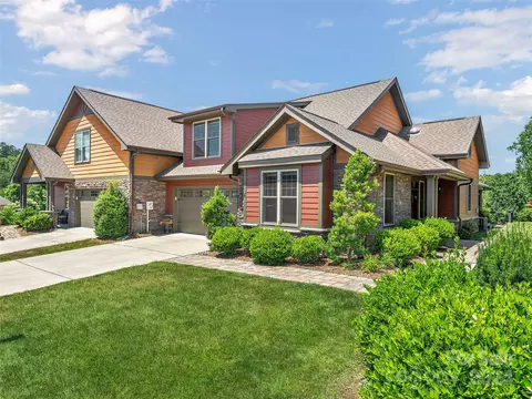 14 Craftsman View Dr, Asheville, NC 28804