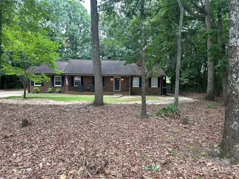 108 Eastwood Dr, Shelby, NC 28150