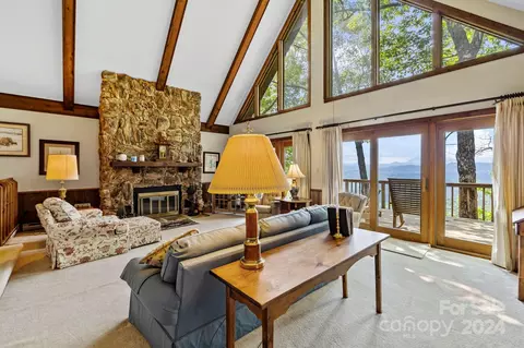 Living - 76 Panther Run, Brevard, NC 28712 photo 2 of 2
