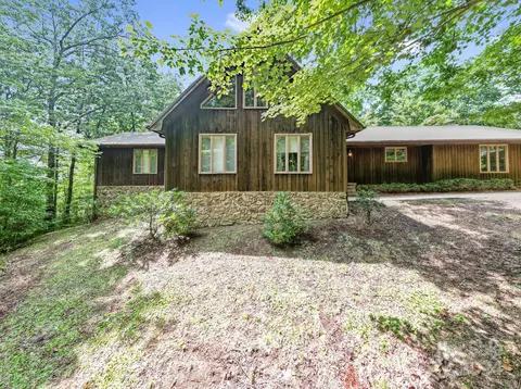 Exterior - 76 Panther Run, Brevard, NC 28712 photo 2 of 9