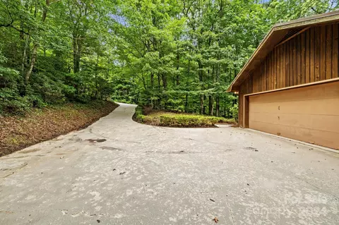Exterior - 76 Panther Run, Brevard, NC 28712 photo 7 of 9