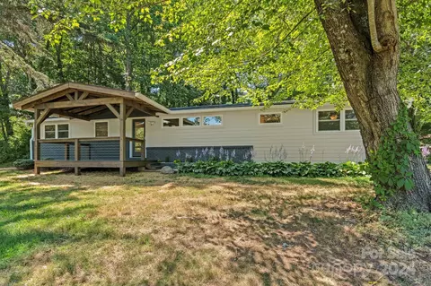 15 W Rash Rd, Asheville, NC 28806