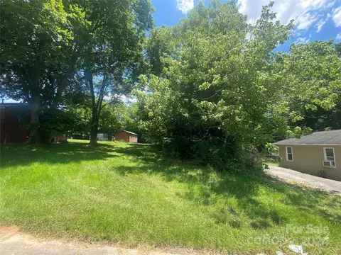 713 Saint Paul St, Lancaster, SC 29720