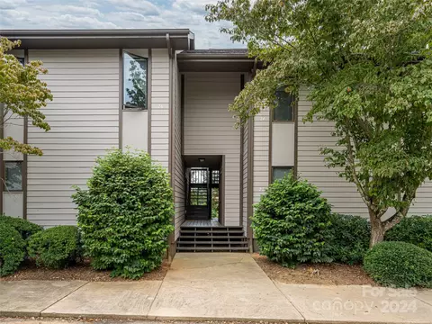 201 Racquet Club 24 Rd #24, Asheville, NC 28803