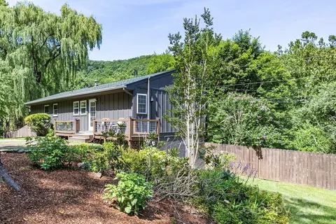 12 Mooney Ln, Weaverville, NC 28787