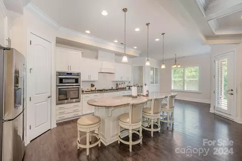 7937 Front Park Cir, Huntersville, NC 28078